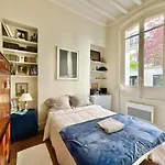 Luxury&Exclusive 130sqm estate 4m ceilings with garden view near Arc de Triomphe&Palais des Congrès
