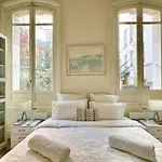 Luxury&Exclusive 130sqm estate 4m ceilings with garden view near Arc de Triomphe&Palais des Congrès