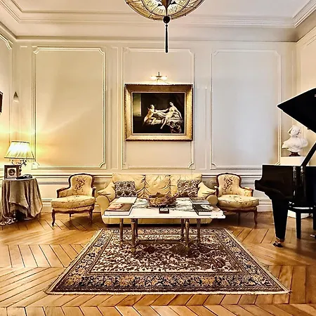 Luxury&exclusive 130sqm Estate 4m Ceilings With Garden View Near Arc De Triomphe&palais Des Congrès Parigi