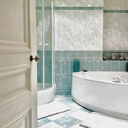 Luxury&exclusive 130sqm Estate 4m Ceilings With Garden View Near Arc De Triomphe&palais Des Congrès Appartamento *