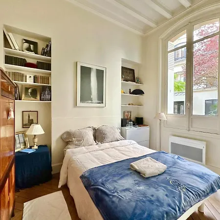 Luxury&exclusive 130sqm Estate 4m Ceilings With Garden View Near Arc De Triomphe&palais Des Congrès Appartamento Parigi