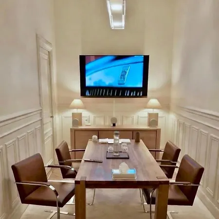 Luxury&exclusive 130sqm Estate 4m Ceilings With Garden View Near Arc De Triomphe&palais Des Congrès * Parigi