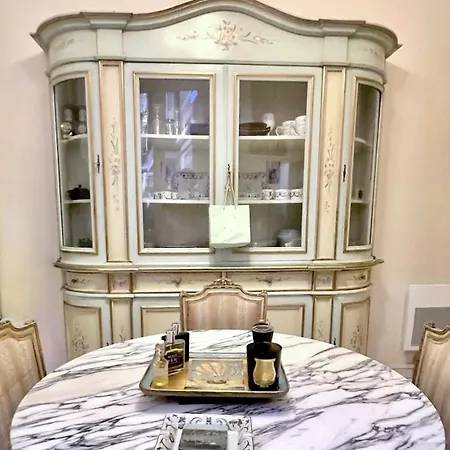 Luxury&exclusive 130sqm Estate 4m Ceilings With Garden View Near Arc De Triomphe&palais Des Congrès